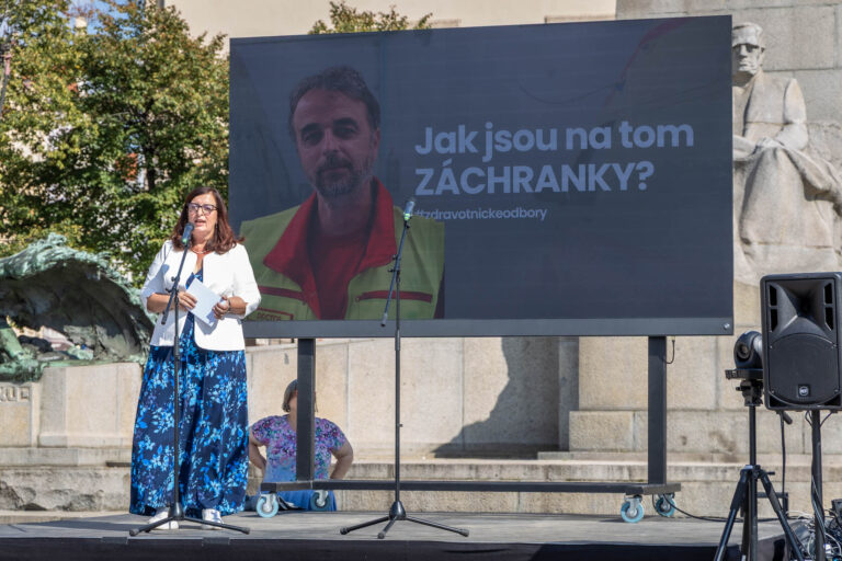 Zdravotnictví na hraně! ČMKOS podpořila protest zdravotníků